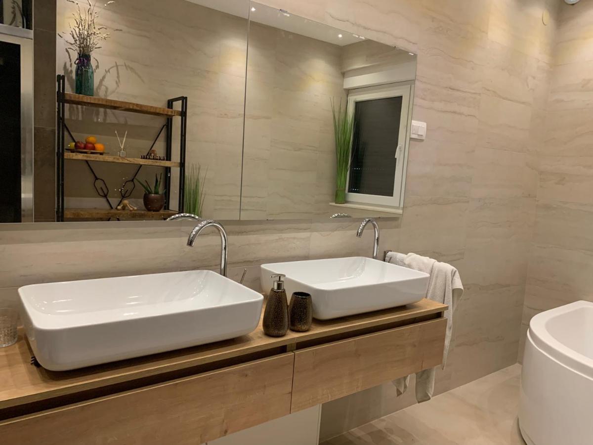 Miabella Resort Drage Luaran gambar